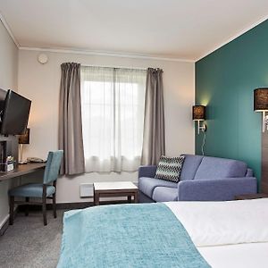 Habitación Estándar con 2 Camas Individuales